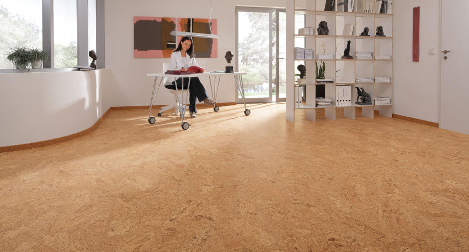 Polaganje talnih oblog iz plute Ljubljana