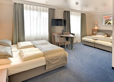 Polaganje parketa Ljubljana. Polaganje laminatov Ljubljana. Sanacije parketov Ljubljana. Polaganje talnih oblog iz plute Ljubljana. Polaganje vinil oblog Ljubljana. Polaganje tekstilnih oblog Ljubljana.